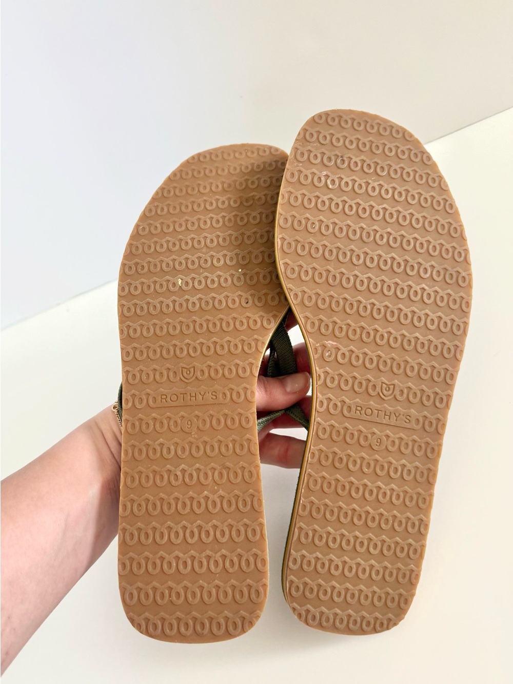 Rothy’s The Flip Flop Sandals Grasshopper Green Size 9 - Picture 8 of 8